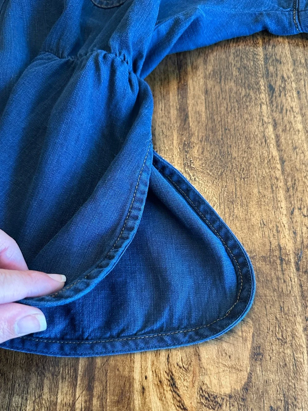 Democracy | Shirttail Hem Peplum Patch Pocket Shirt in Indigo, Size M